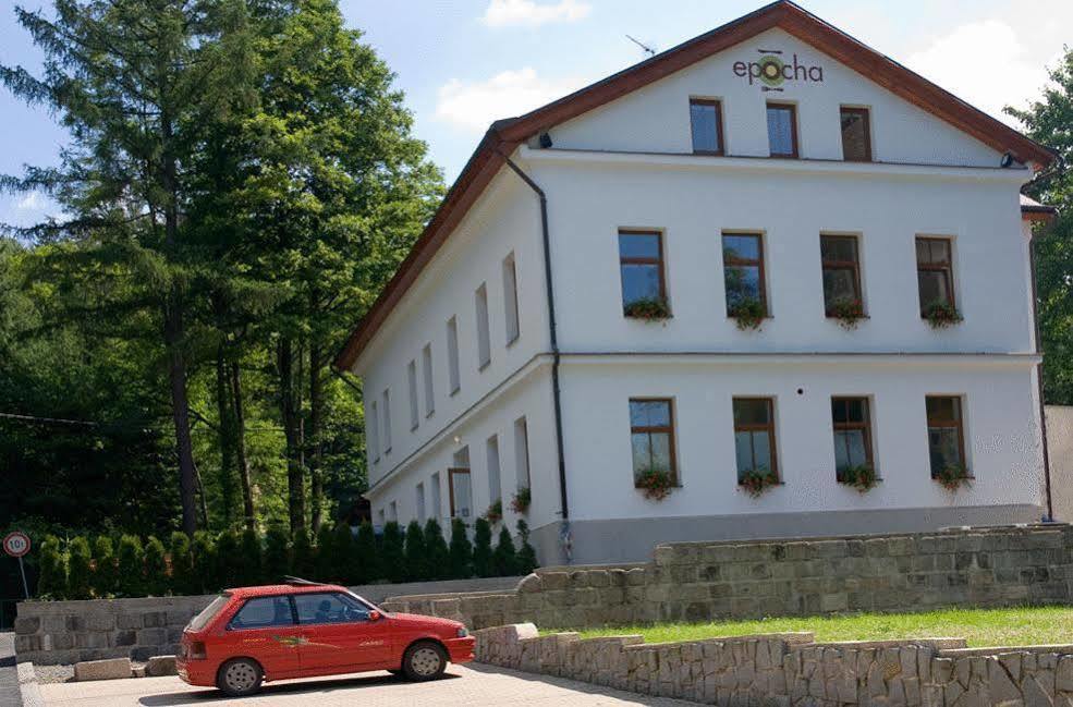 Hotel Epocha Janov nad Nisou Luaran gambar